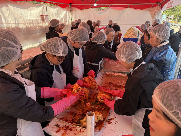 [괴산소식]여성공직자 모임, 김장축제서 나눔 실천 등