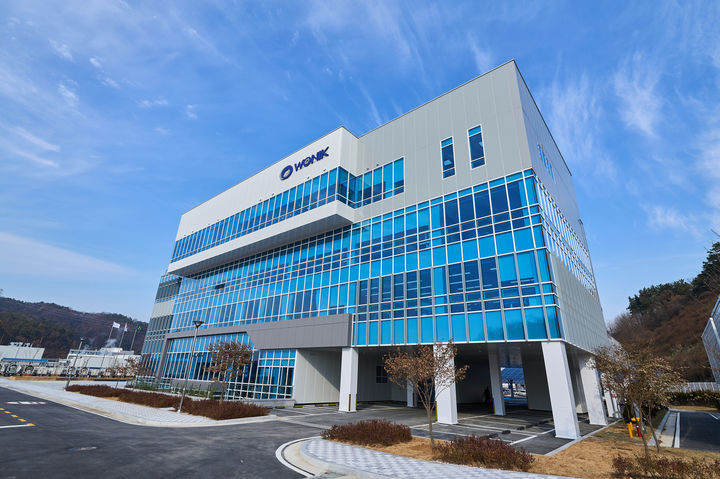 원익머트리얼즈 신사옥 외경. (사진=원익머트리얼즈) *재판매 및 DB 금지