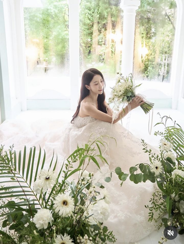 [서울=뉴시스] 원진서. (사진=원진서 인스타그램 캡처) 2025.11.07. photo@newsis.com *재판매 및 DB 금지