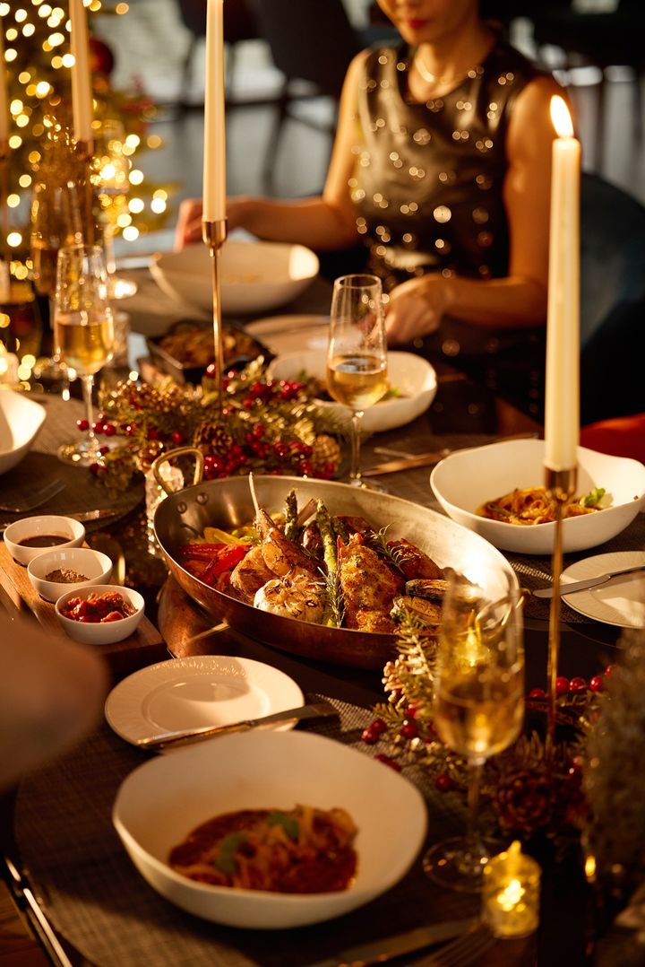 [서울=뉴시스] 더블트리 바이 힐튼 서울 판교가 선보인 2025 페스티브 스페셜.(사진=더블트리 바이 힐튼 서울 판교 제공) *재판매 및 DB 금지