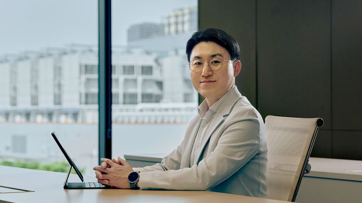 [서울=뉴시스]최태원 SK그룹 회장 비서실장에 1980년생 류병훈 SK하이닉스 미래전략 담당(부사장)이 발탁됐다. (사진 = SK하이닉스 뉴스룸) 2025.11.07. photo@newsis.com&nbsp; *재판매 및 DB 금지