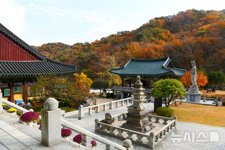 [의정부=뉴시스] 회룡사. (사진=의정부시청 제공) 2025.11.08 photo@newsis.com