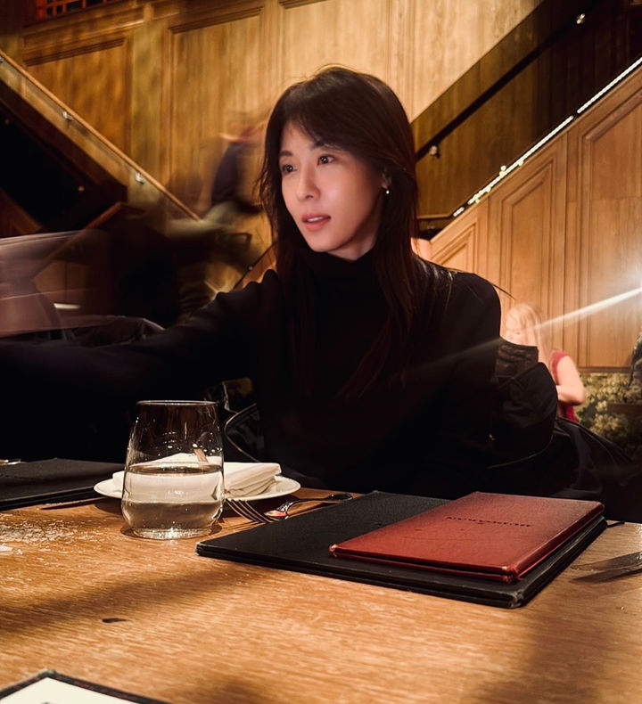 [서울=뉴시스] 배우 하지원. (사진=하지원 인스타그램 캡처) 2025.11.07. photo@newsis.com *재판매 및 DB 금지