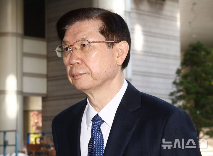 박종준 전 경호처장 '비화폰 삭제' 혐의 재판, 오늘 시작