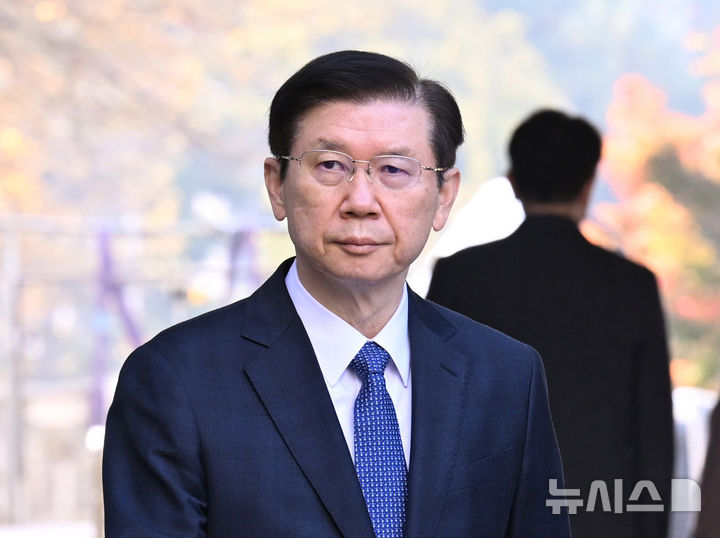 '비화폰 삭제' 혐의 박종준 전 경호처장 "증거인멸 고의 없어"