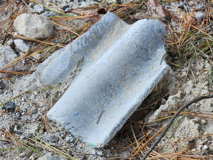 [강릉=뉴시스] 강릉지역의 한 환경업체가 건설폐기물을 불법 투기한 현장 모습.2025.11.05grsoon815@newsis.com *재판매 및 DB 금지