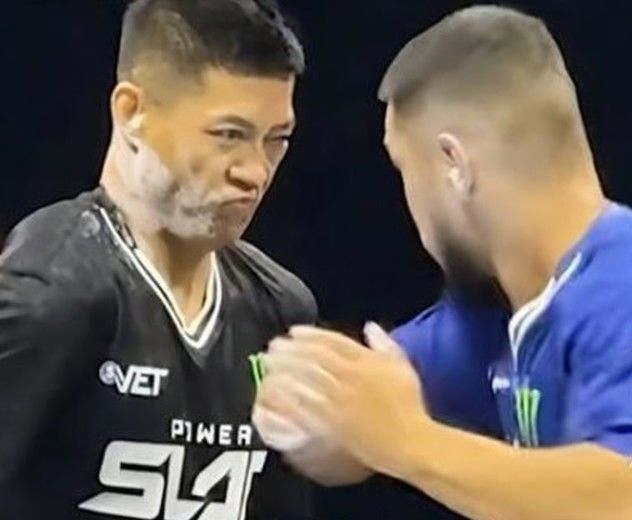 [뉴시스] '파워 슬랩'에 참가한 중국의 조홍강. (사진='SCMP' 캡처) *재판매 및 DB금지 *재판매 및 DB 금지