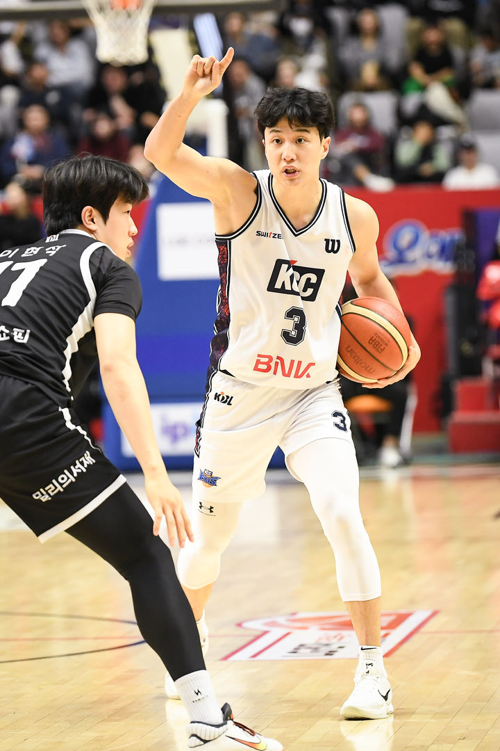 [서울=뉴시스] 프로농구 부산 KCC 허웅. (사진=KBL 제공) *재판매 및 DB 금지