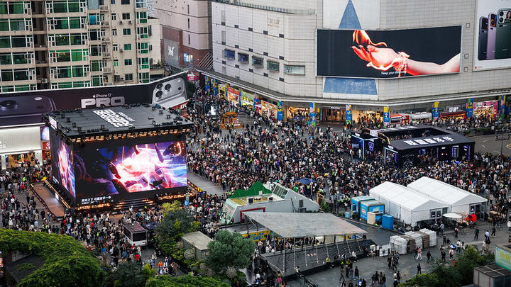 [청두(중국)=뉴시스] 지난 8일 중국 청두에서 진행 중인 '2025 리그 오브 레전드(LoL) 월드 챔피언십' 기념 LoL 카니발 현장 (사진=라이엇 게임즈 제공) *재판매 및 DB 금지