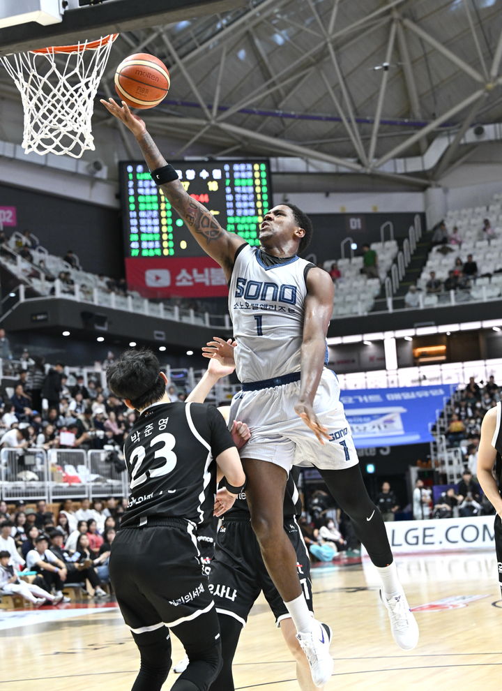 [서울=뉴시스] 프로농구 고양 소노의 네이던 나이트. (사진=KBL 제공) *재판매 및 DB 금지