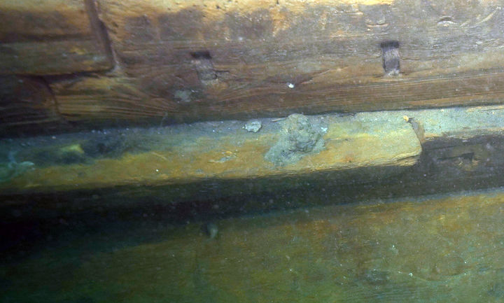 [서울=뉴시스] 마도4호선 쇠못 사용 흔적 : 우리나라 고선박에서 처음 발견 사례 (사진=국가유산청 제공) 2025.11.10. photo@newsis.com *재판매 및 DB 금지