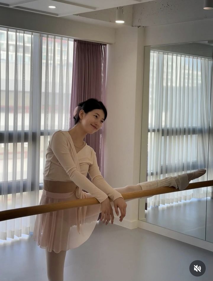 [서울=뉴시스] 수지. (사진=수지 인스타그램 캡처) 2025.11.10. photo@newsis.com *재판매 및 DB 금지