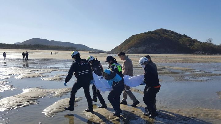 (사진=부안해경 제공) *재판매 및 DB 금지