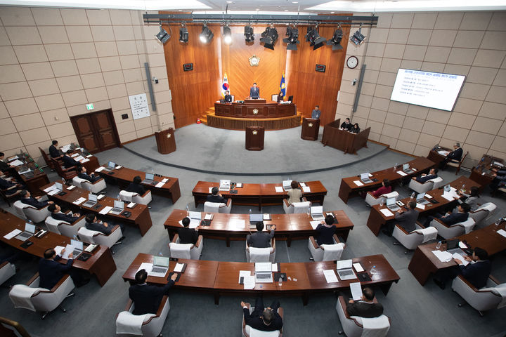 군산시의회, 40일간 정례회 시작…"예산 심의·현안 점검"