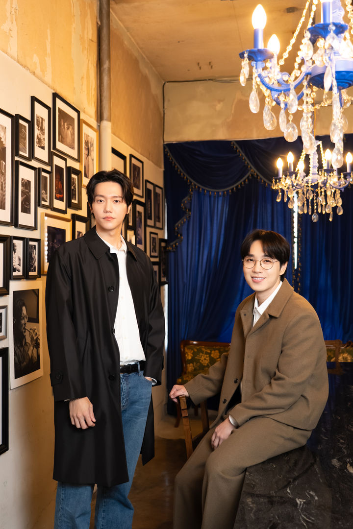 [서울=뉴시스]뮤지컬 '물랑루즈'에 출연하는 배우 이석훈(오른쪽), 차윤해. (사진=CJ ENM 제공). 2025.11.10. *재판매 및 DB 금지