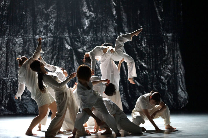 [대구=뉴시스] CHOI댄스컴퍼니 공연 모습. (사진=대구 서구 제공) 2025.11.11. photo@newsis.com *재판매 및 DB 금지