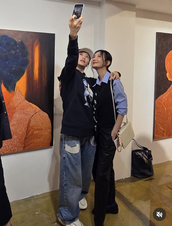 [서울=뉴시스] 김혜수(왼쪽), 채시라. (사진=채시라 인스타그램 캡처) 2025.11.11. photo@newsis.com *재판매 및 DB 금지