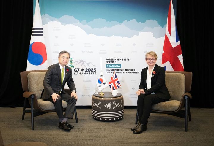 G7 계기 한·영 외교장관 회담…"FTA 개선협 속도감 있게"