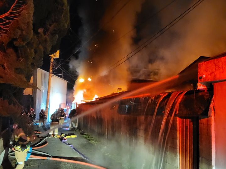 경산시 압량읍 섬유공장 화재 (사진=경북소방본부 제공) *재판매 및 DB 금지