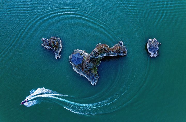 [하남=뉴시스] 대상을 수상한 정태섭 작가의 '도담삼봉'. (사진=한강유역환경청 제공) 2025.11.12. photo@newsis.com *재판매 및 DB 금지