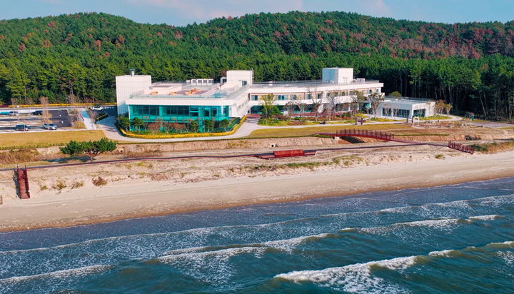 [태안=뉴시스] 태안해양치유센터 전경. (사진=태안군 제공) 2025.11.12. photo@newsis.com *재판매 및 DB 금지