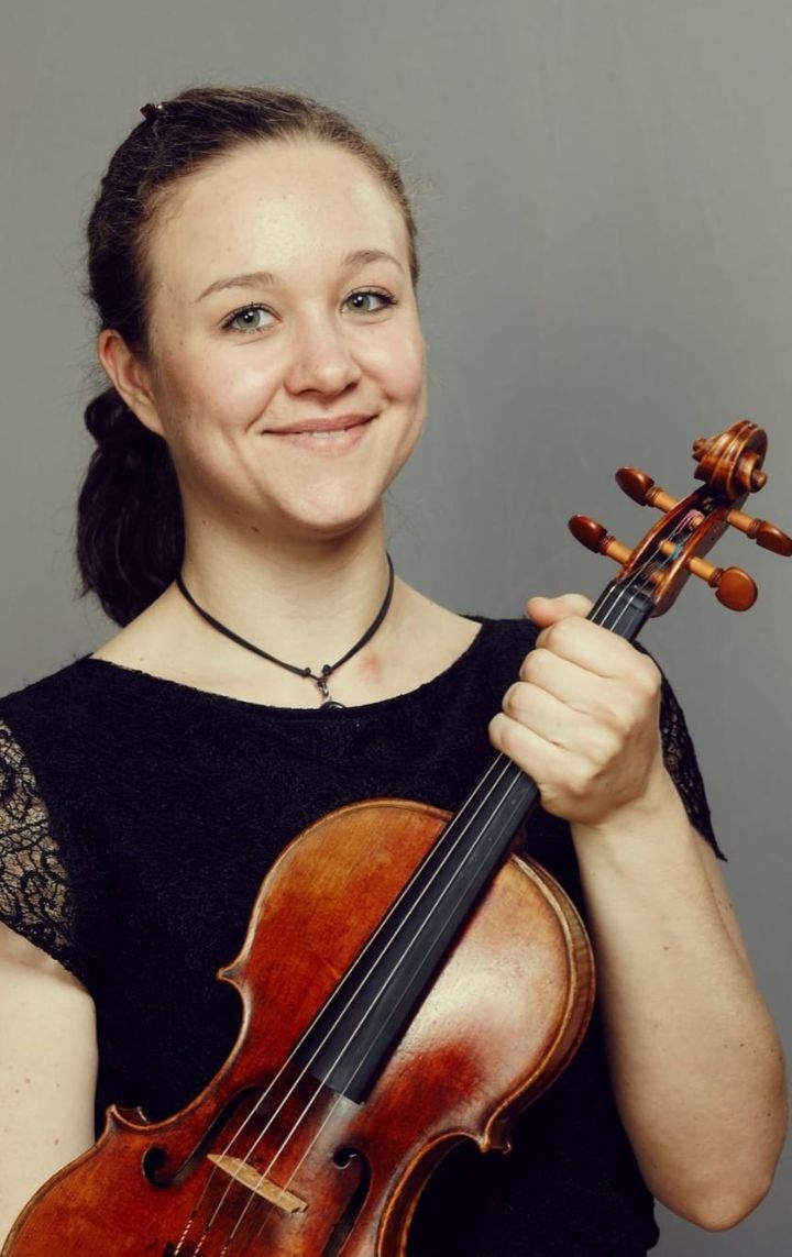 [서울=뉴시스] 슬로베니안 필하모닉 악장 아나 도잔. (사진=빈체로 제공) 2025.11.13. photo@newsis.com *재판매 및 DB 금지