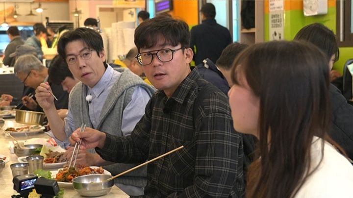 [서울=뉴시스] 13일 오후 10시 방송되는 MBC TV 예능물 '구해줘! 홈즈'에 그룹 '더보이즈' 영훈과 개그맨 양세찬, 방송인 김대호가 출연한다. (사진=MBC TV 예능물 '구해줘! 홈즈' 제공) 2025.11.13. photo@newsis.com *재판매 및 DB 금지