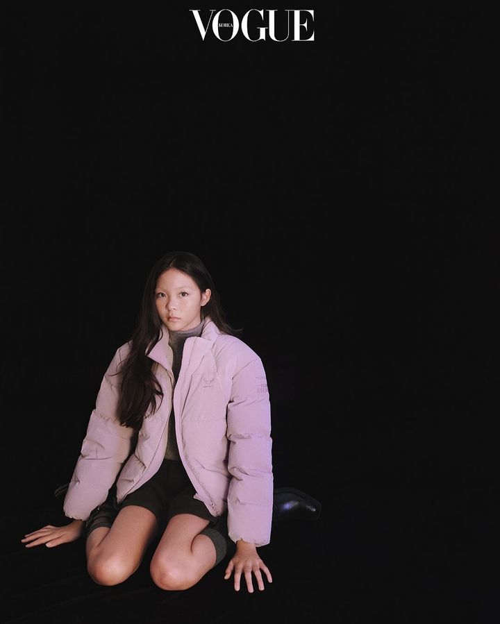 [서울=뉴시스] '보그 코리아'가 지난 7일 공식 인스타그램에 추사랑과 함께한 화보를 공개했다. (사진='보그 코리아' 인스타그램 캡처) 2025.11.13. photo@newsis.com *재판매 및 DB 금지