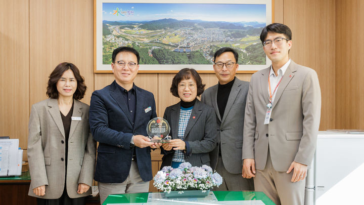 [합천=뉴시스] 합천군, 저소득세대 건강보험료 지원 우수기관 선정 (사진=합천군 제공) 2025. 11. 13. photo@newsis.com *재판매 및 DB 금지