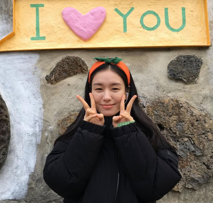 [서울=뉴시스] 배우 안은진. (사진=안은진 인스타그램 캡처) 2025.11.13. photo@newsis.com *재판매 및 DB 금지