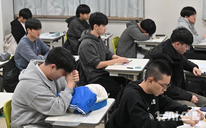 이제는 선택 아닌 필수?...'사탐런' 정점 찍을까[2027 입시②] - 뉴스 썸네일 이미지