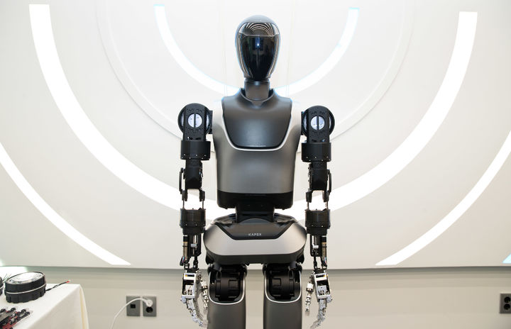 [서울=뉴시스 ] 13일 오후 서울 성북구 한국과학기술연구원(KIST)에서 AI 휴머노이드, 'KAPEX'가 공개되고 있다. (사진=과학기술정보통신부 제공) 2025.11.13. photo@newsis.com *재판매 및 DB 금지