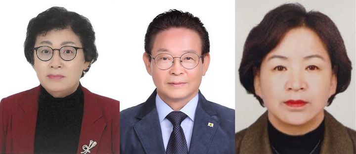 [대구=뉴시스]제23회 대구자원봉사대상에서 '대상'을 수상한 김영란(왼쪽부터)씨와 본상 수상자 권영오·이재기씨. (사진=대구시 제공) 2025.11.14. photo@newsis.com *재판매 및 DB 금지