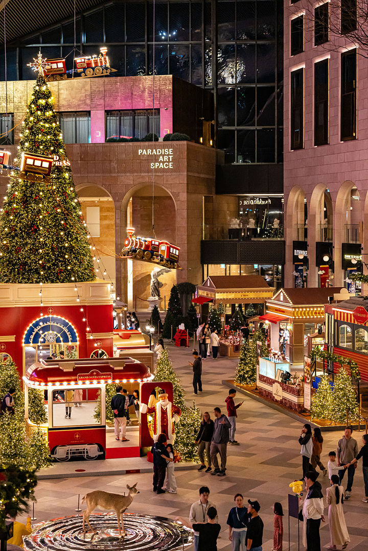 [서울=뉴시스] 파라다이스 크리스마스 마켓 팝업 전경. (사진=파라다이스호텔앤리조트 제공) *재판매 및 DB 금지
