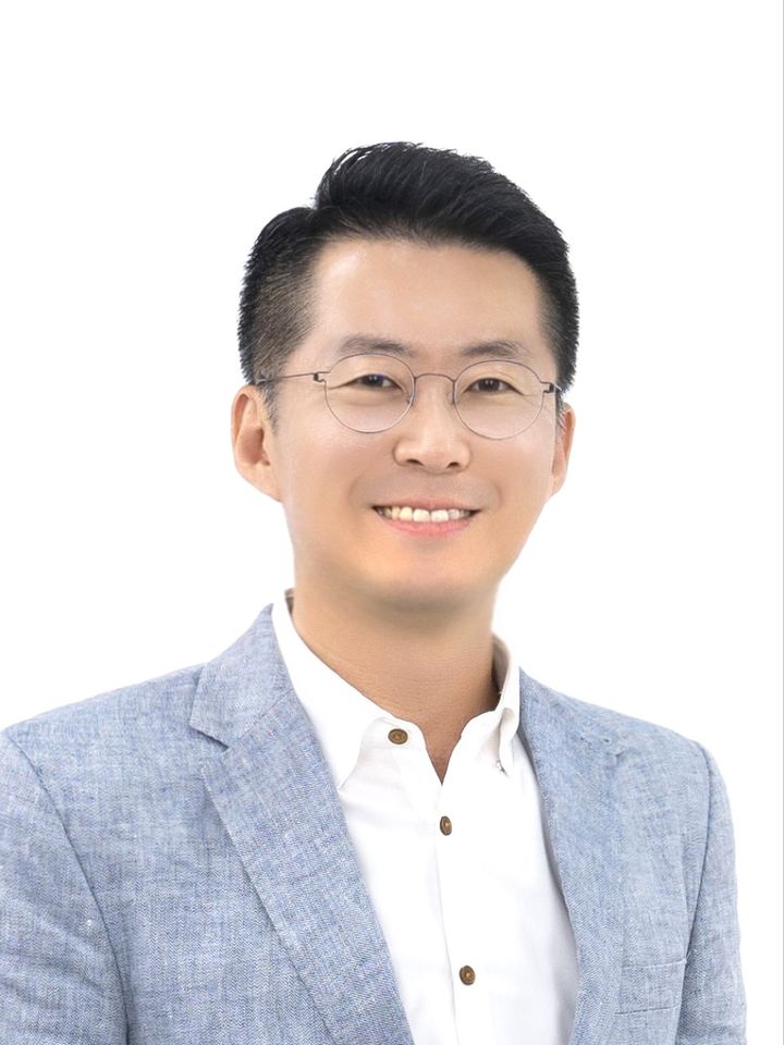 "반도체 글로벌 수출 노하우, K뷰티에 접목" 실리콘투 72년생 창업주 김... - 뉴스 썸네일 이미지