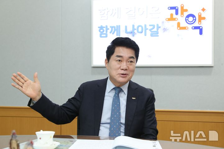 [서울=뉴시스]박준희 관악구청장.