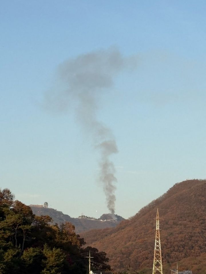 군포 수리산 화재 현장 (사진=경기도소방재난본부 제공) *재판매 및 DB 금지