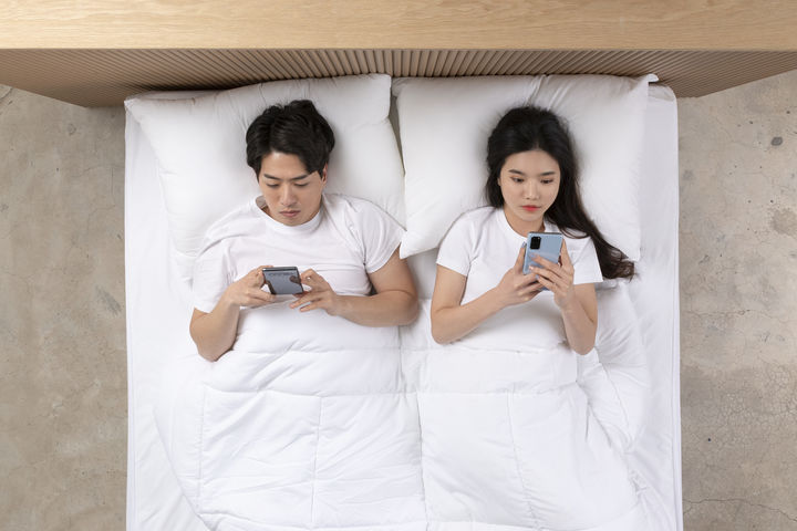 일본 닛케이 신문이 '결혼 패널티'로 인해 혼인신고를 미루며 '위장 미혼' 상태로 지내고 있는 한국의 사회 현상을 주목했다. 2021.11.17.(사진=유티이미지)*재판매 및 DB 금지 *재판매 및 DB 금지