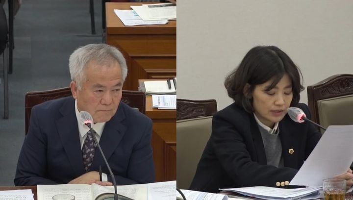 [부산=뉴시스] 부산문화회관에 대한 부산시의회 행정문화위원회 행정사무감사에서 차재근 부산문화회관 대표이사(왼쪽)에게 김효정 의원(국민의힘·북2)이 간부 중징계 축소와 연임논란에 대해 강하게 질타하고 있다. (사진=부산시의회 누리집 캡쳐) *재판매 및 DB 금지