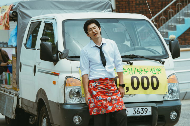 [서울=뉴시스] 배우 윤계상. (사진=쿠팡플레이 시리즈 'UDT: 우리 동네 특공대' 스틸컷) 2025.11.17. photo@newsis.com *재판매 및 DB 금지