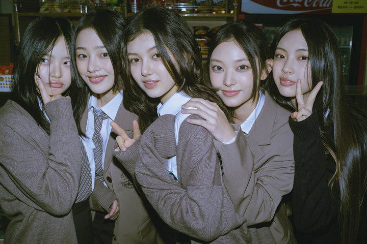 [서울=뉴시스] 뉴진스. (사진 = 어도어 제공) 2025.11.17. photo@newsis.com *재판매 및 DB 금지