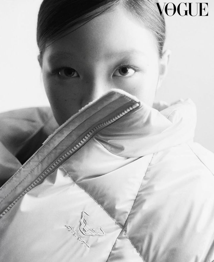 [서울=뉴시스] 이종격투기 선수 추성훈이 딸 추사랑의 근황을 밝혔다. (사진='보그 코리아' 제공, 추성훈 인스타그램 캡처) 2025.11.18. photo@newsis.com *재판매 및 DB 금지