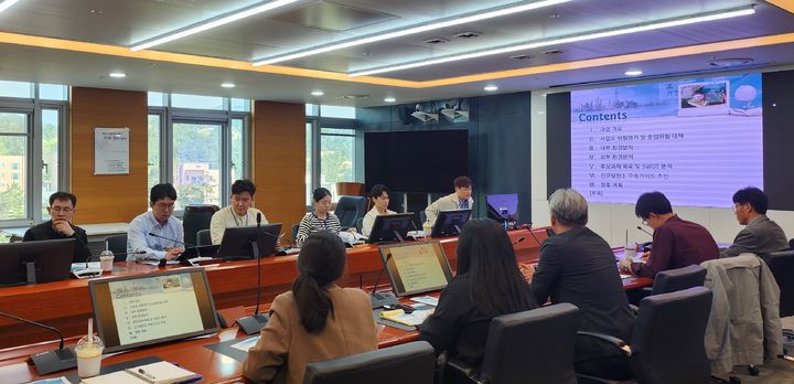 [세종=뉴시스] 한국서부발전은 전날(17일) 충남 태안 본사에서 '재난안전 기본계획 착수회의'를 진행했다고 18일 밝혔다. (사진=서부발전 제공) 2025.11.18. photo@newsis.com *재판매 및 DB 금지