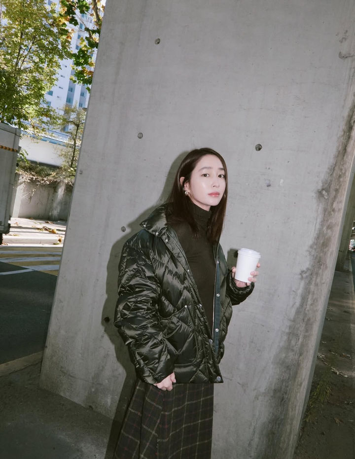 [서울=뉴시스] 배우 이민정. (사진=이민정 인스타그램 캡처) 2025.11.18. photo@newsis.com *재판매 및 DB 금지