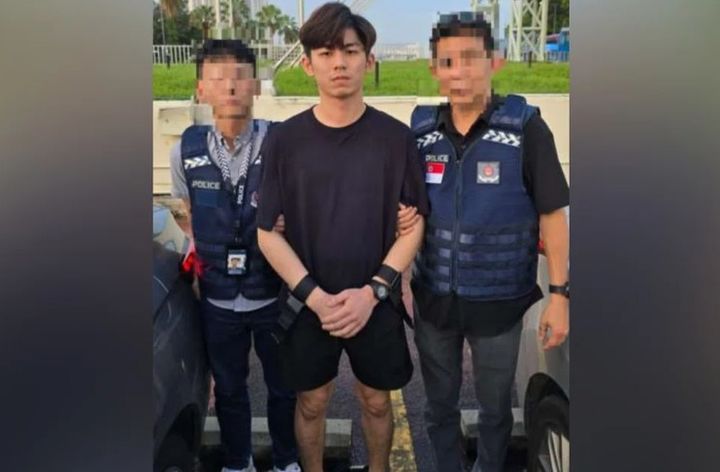 [뉴시스] 캄보디아에서 활동하는 사기 조직과의 연루된 혐의로 도주 중이던 말레이시아 국적의 남성이 싱가포르 경찰에 붙잡혔다. (사진=싱가포르 경찰 제공) *재판매 및 DB금지 *재판매 및 DB 금지