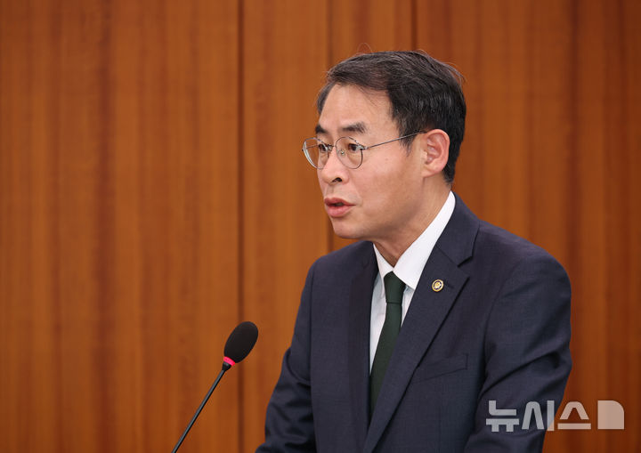 [서울=뉴시스] 강희업 국토교통부 2차관. photo@newsis.com