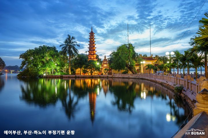 [부산=뉴시스] 에어부산이 오는 12월31일부터 주 4회 일정으로 부산~하노이 노선을 6년 만에 재운항한다. (사진=에어부산 제공) 2025.11.19. photo@newsis.com *재판매 및 DB 금지