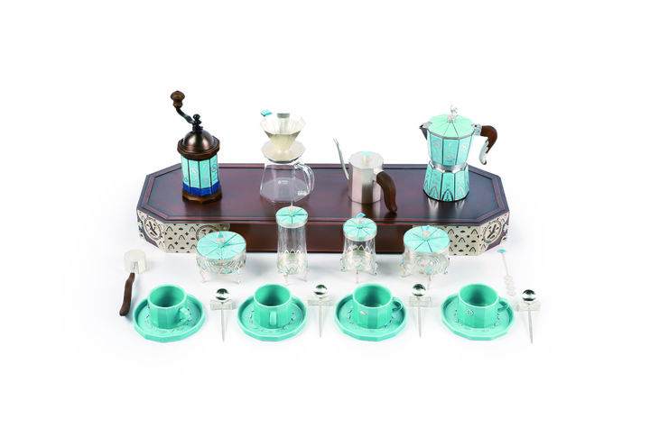 [서울=뉴시스] 제55회 대한민국공예품대전 국무총리상 '운학문 커피도구 세트' (사진=국가유산청 제공) 2025.11.19. photo@newsis.com *재판매 및 DB 금지