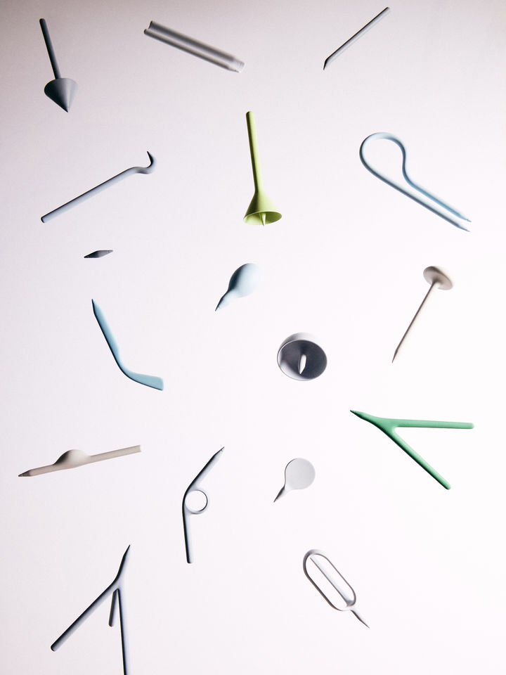 [서울=뉴시스] 제5회 한글실험프로젝트 '글(자)감(각): 쓰기와 도구' 전시에 공개된 비케이아이디(BKID)의 '쓰고, 그리고, 사유하기' (사진=국립한글박물관 제공) 2025.11.19. photo@newsis.com *재판매 및 DB 금지