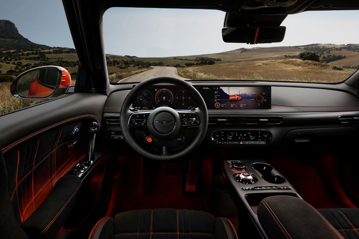 [서울=뉴시스] GV60 마그마 실내. (사진=제네시스) 2025.11.20 photo@newsis.com *재판매 및 DB 금지 *재판매 및 DB 금지